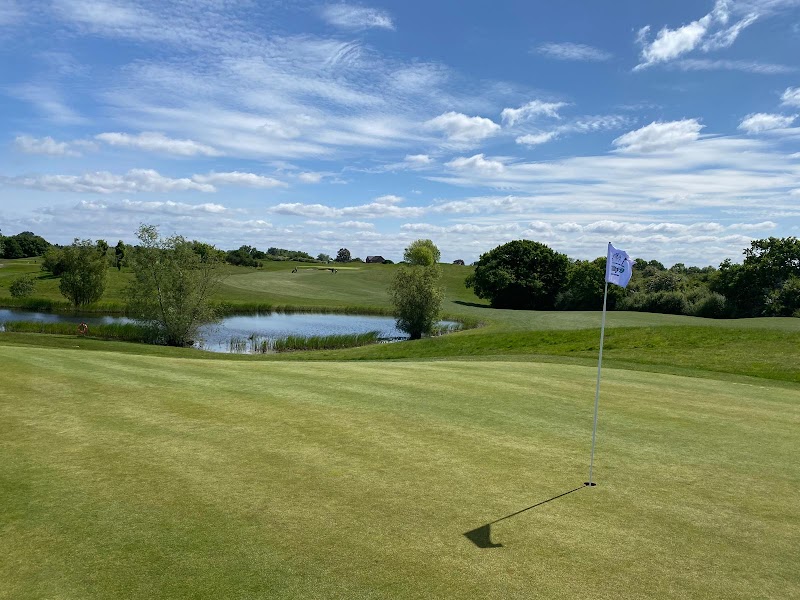 The West London Golf Center