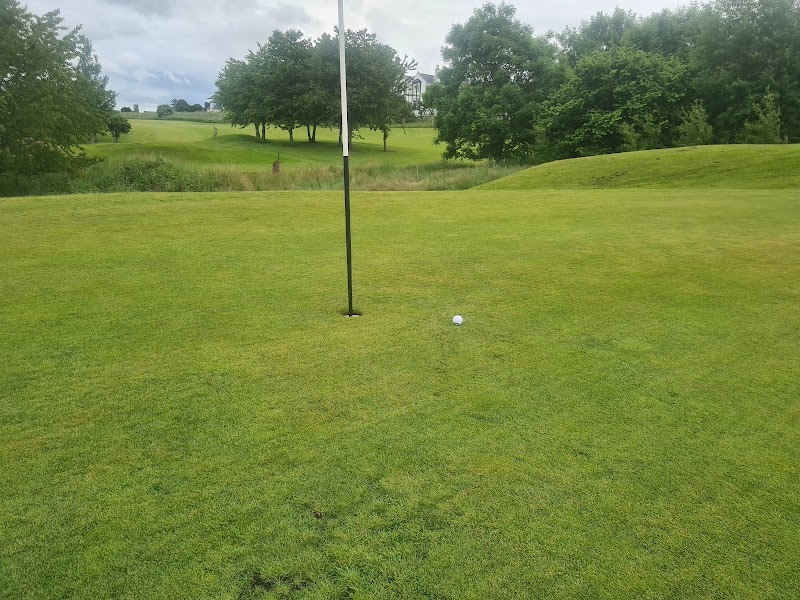 Fairways Golf Center & Restaurant