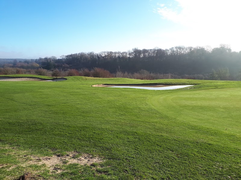 Chelsfield Lakes Golf Center