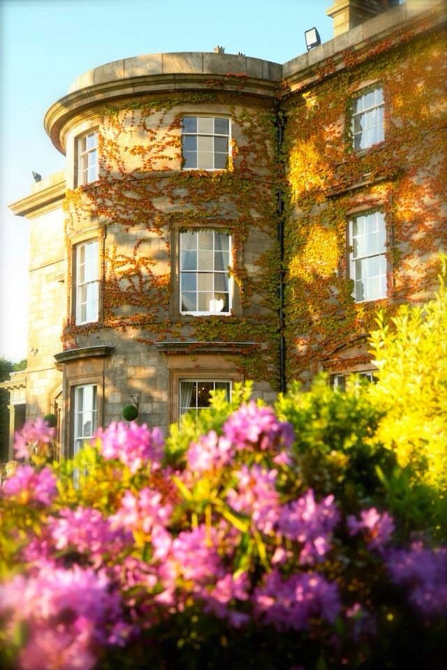 Shaw Hill Hotel Golf Country Club