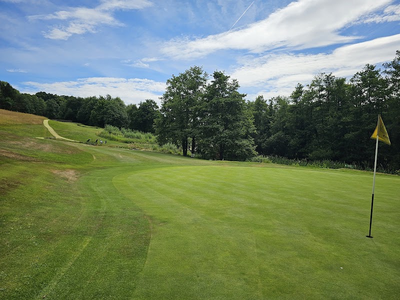 Woodlake Park Golf and Country Club
