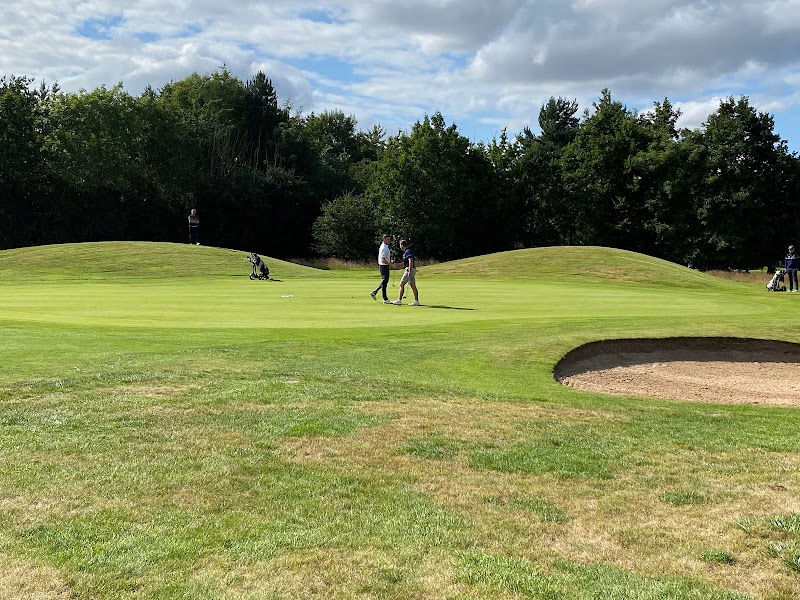 The Oaks Golf Club