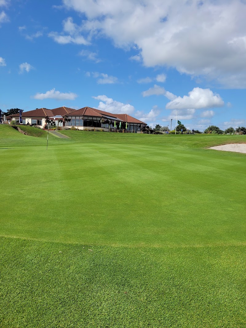 Oake Manor Golf Club