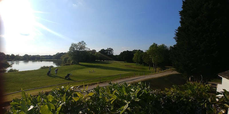 Slinfold Golf Country Club