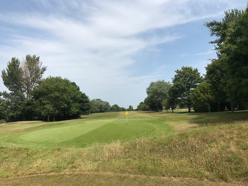 St Melyd Golf Club