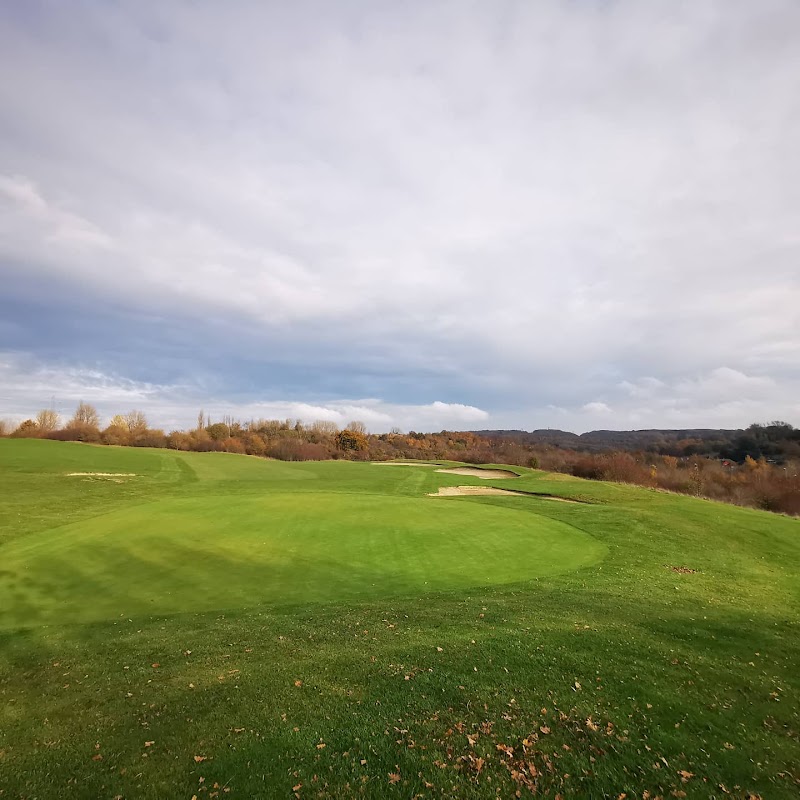 Chelsfield Lakes Golf Centre