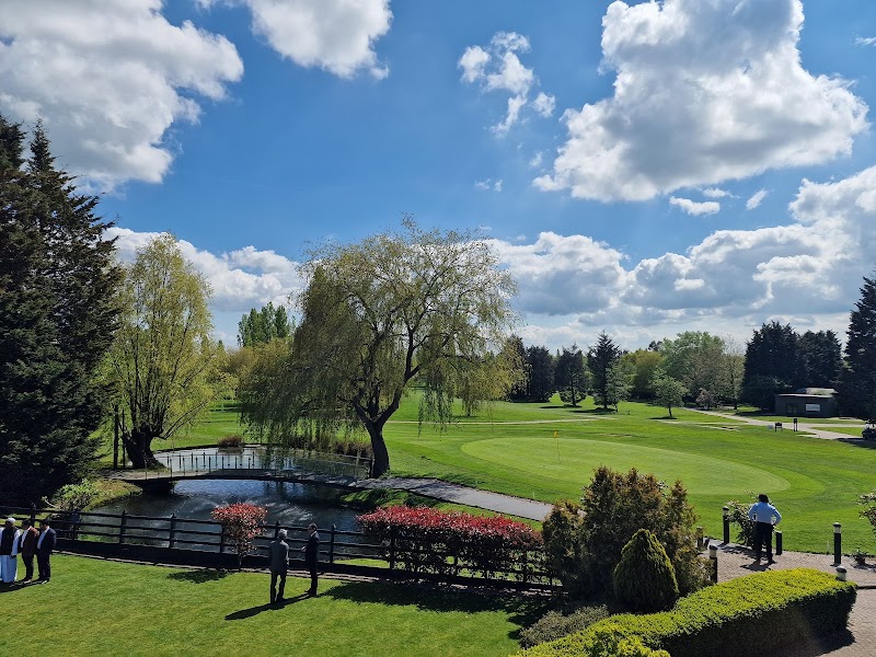 Three Rivers Golf & Country Club